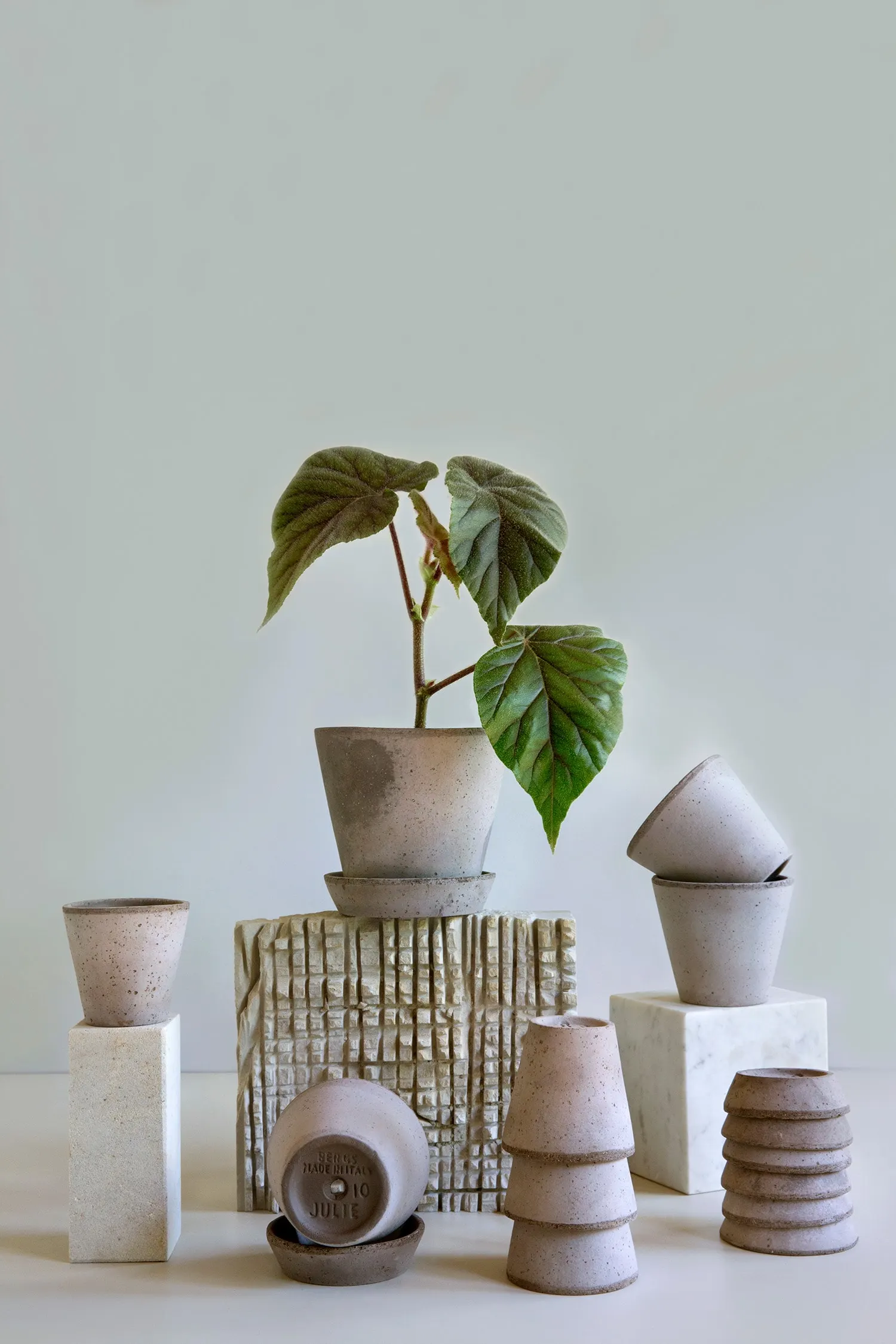 Bergs Potter Julie Pot With Saucer Grey Ø8 Cm 2 Bergs Potter Julie Pot With Saucer Grey Ø8 Cm - Image 2