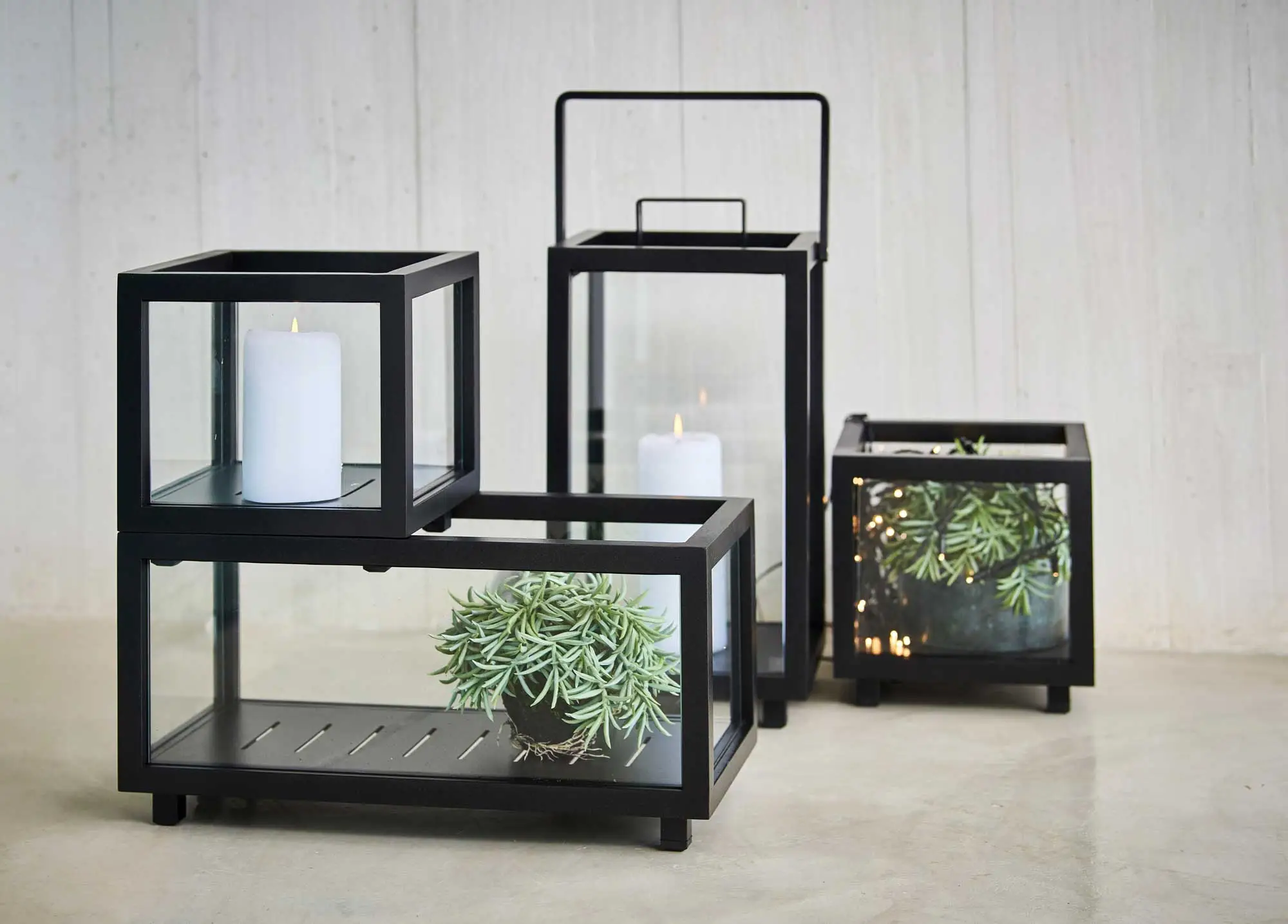 Cane-line Lighthouse Lantern, Grey 4 Cane-line Lighthouse Lantern, Grey - Image 4