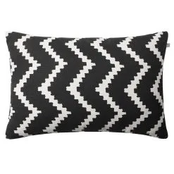 Chhatwal & Jonsson Ikat Sema Outdoor Cushion 40x60 Cm, Black