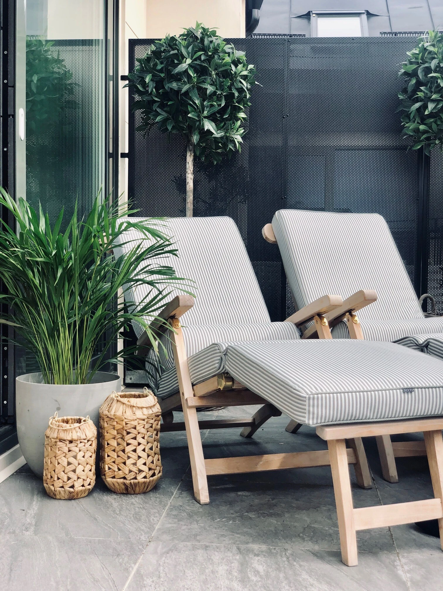 DIYTI Narrow Stripe Sunbed Cushion 60x186 Cm, Grey 3 DIYTI Narrow Stripe Sunbed Cushion 60x186 Cm, Grey - Image 3