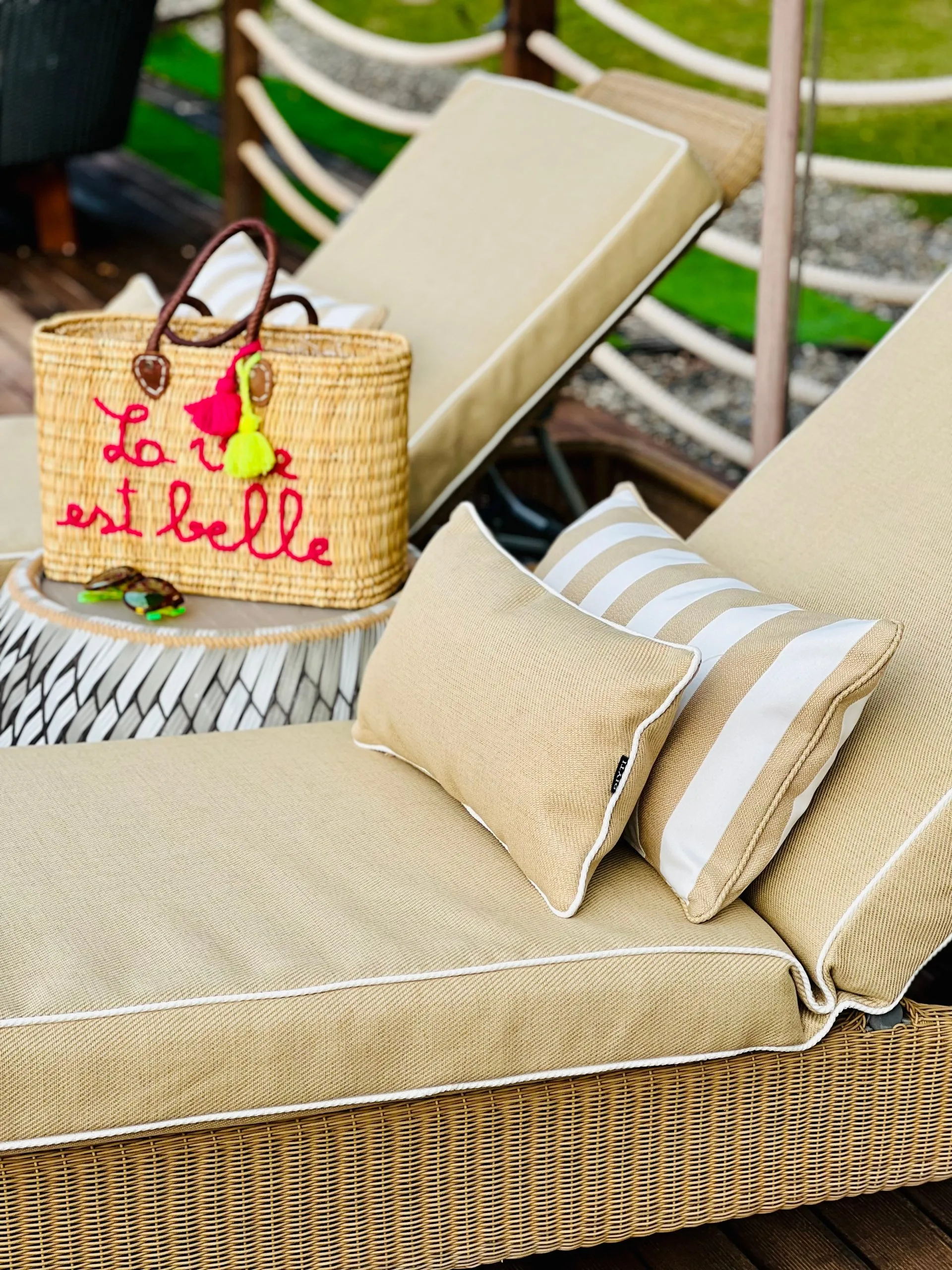 DIYTI Plain Cushion 25x45 Cm, Beige 3 DIYTI Plain Cushion 25x45 Cm, Beige - Image 3