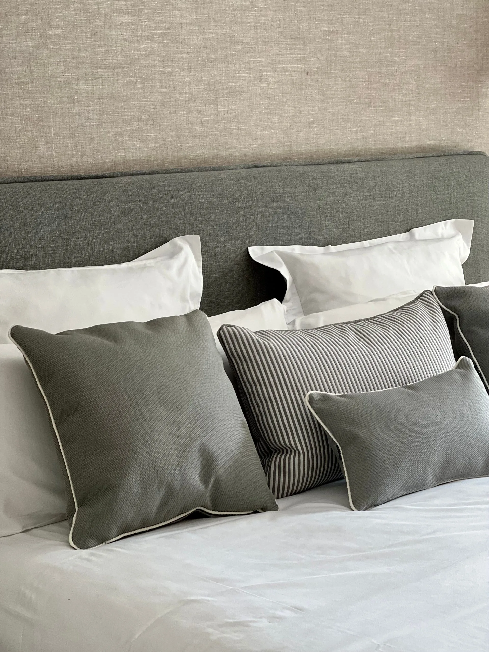DIYTI Plain Cushion 45x45 Cm, Grey 2 DIYTI Plain Cushion 45x45 Cm, Grey - Image 2
