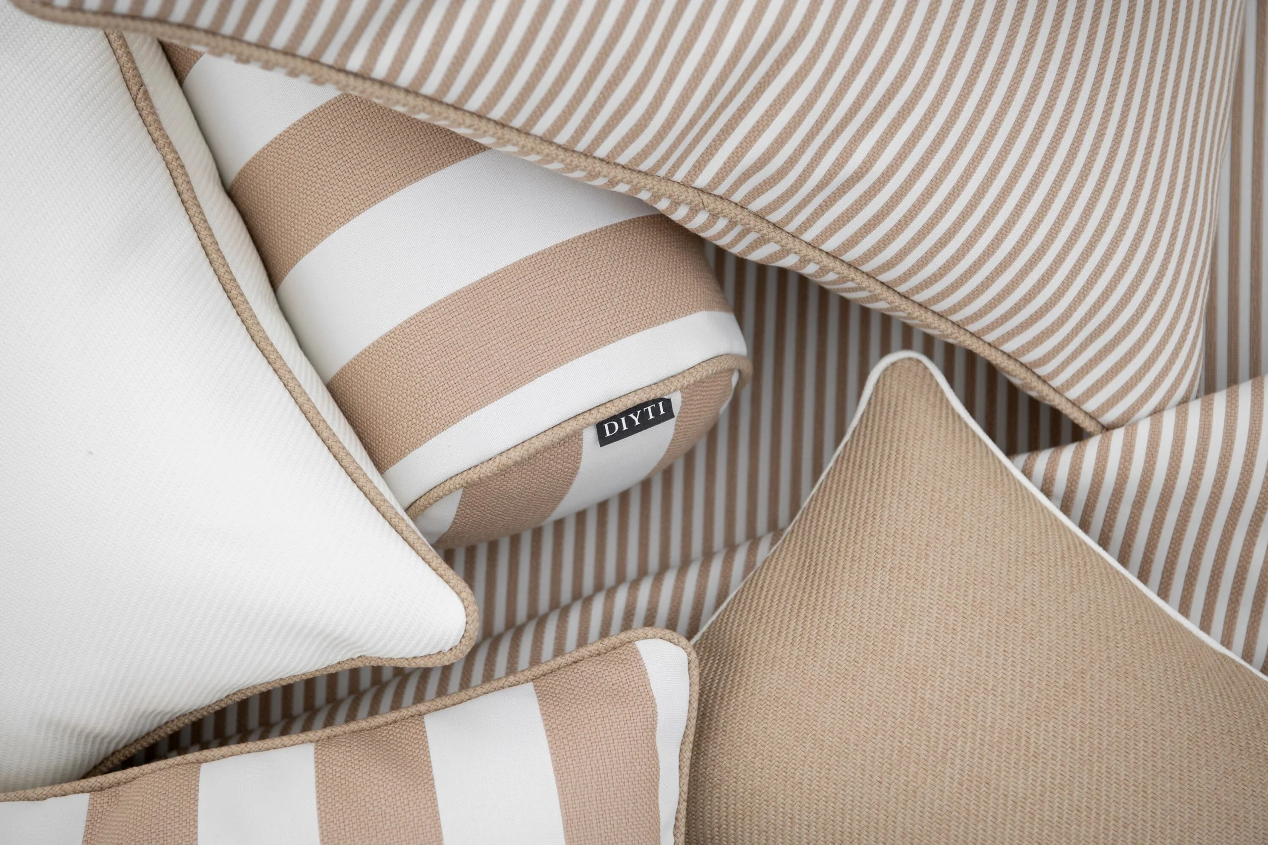 DIYTI Plain Cushion 45x45 Cm, Beige 2 DIYTI Plain Cushion 45x45 Cm, Beige - Image 2