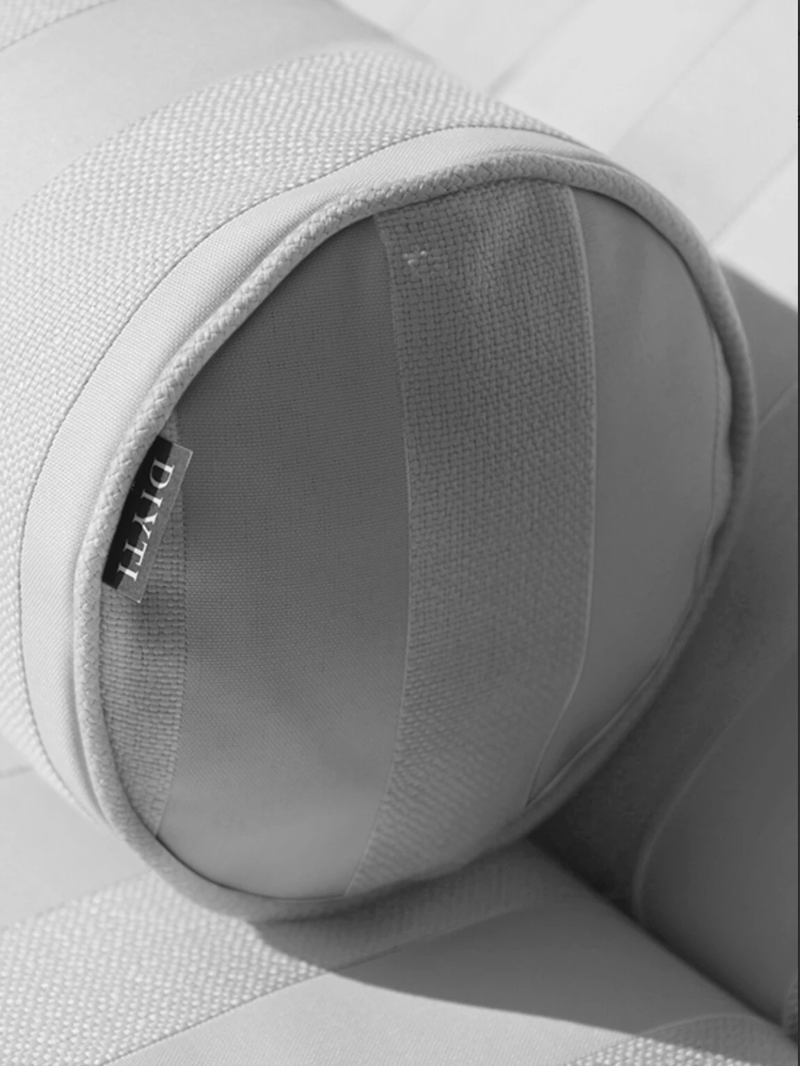 DIYTI Wide Stripe Cushion 17x45 Cm, White 2 DIYTI Wide Stripe Cushion 17x45 Cm, White - Image 2