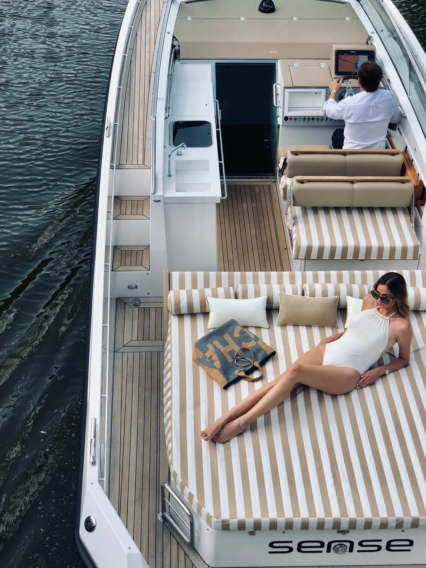 DIYTI Wide Stripe Cushion 17x45 Cm, Beige 3 DIYTI Wide Stripe Cushion 17x45 Cm, Beige - Image 3