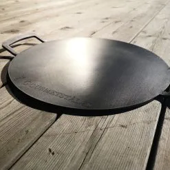 Gourmetstål Steel Griddle Round With Handle, 33 Cm -Cheap Sagaform Store gourmetstal steel griddle round with handle 8