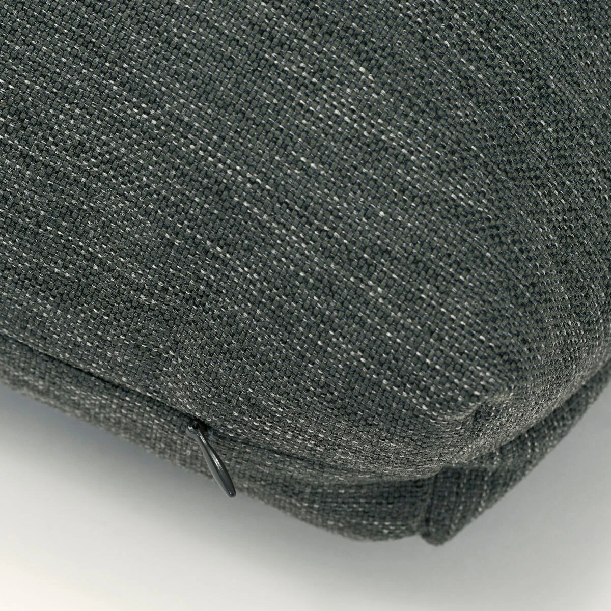 House Doctor Fine Cushion Water Repellent Army Green, 55x68 Cm 5 House Doctor Fine Cushion Water Repellent Army Green, 55x68 Cm - Image 5