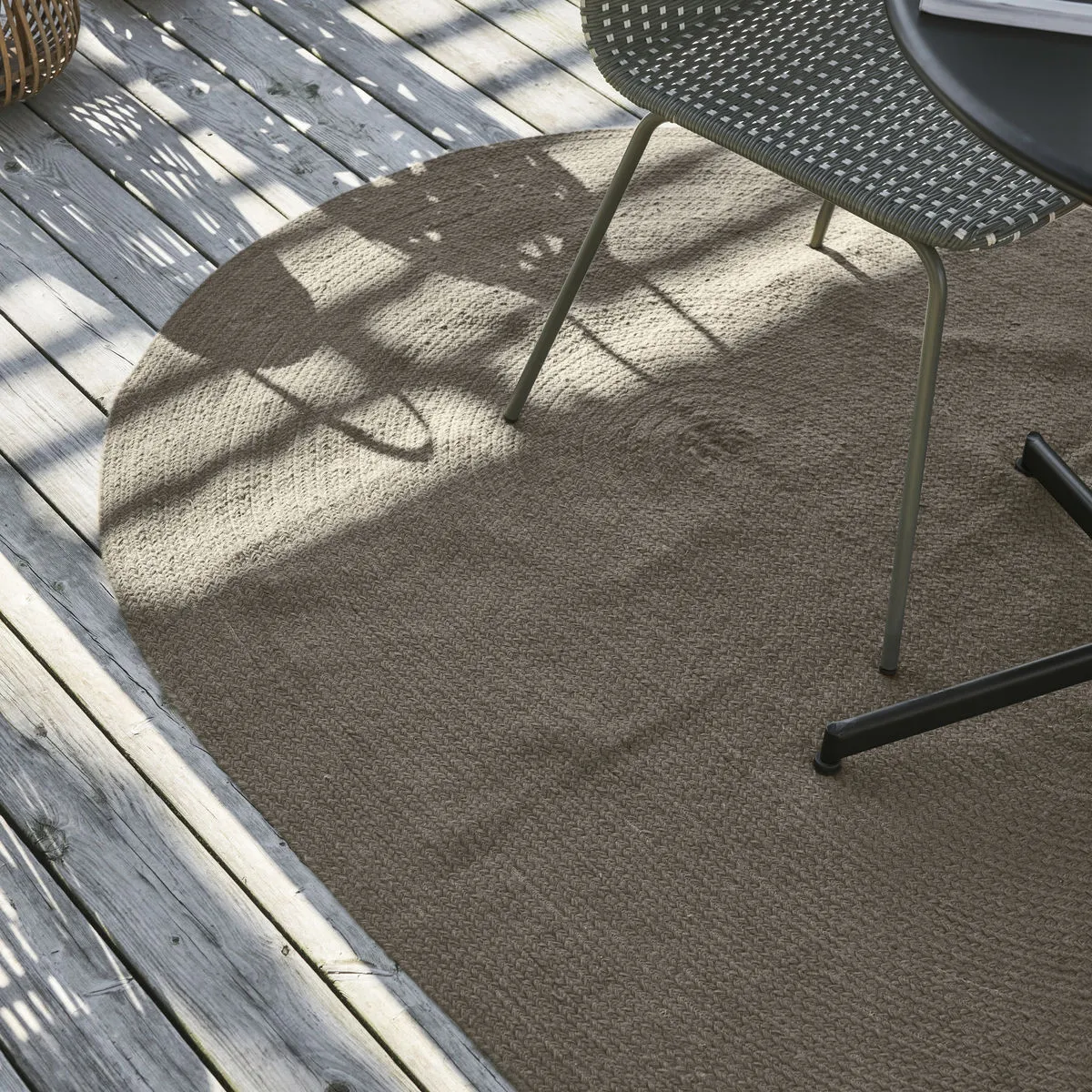 House Doctor Tindre Rug Oval 130x180 Cm, Olive Green 2 House Doctor Tindre Rug Oval 130x180 Cm, Olive Green - Image 2