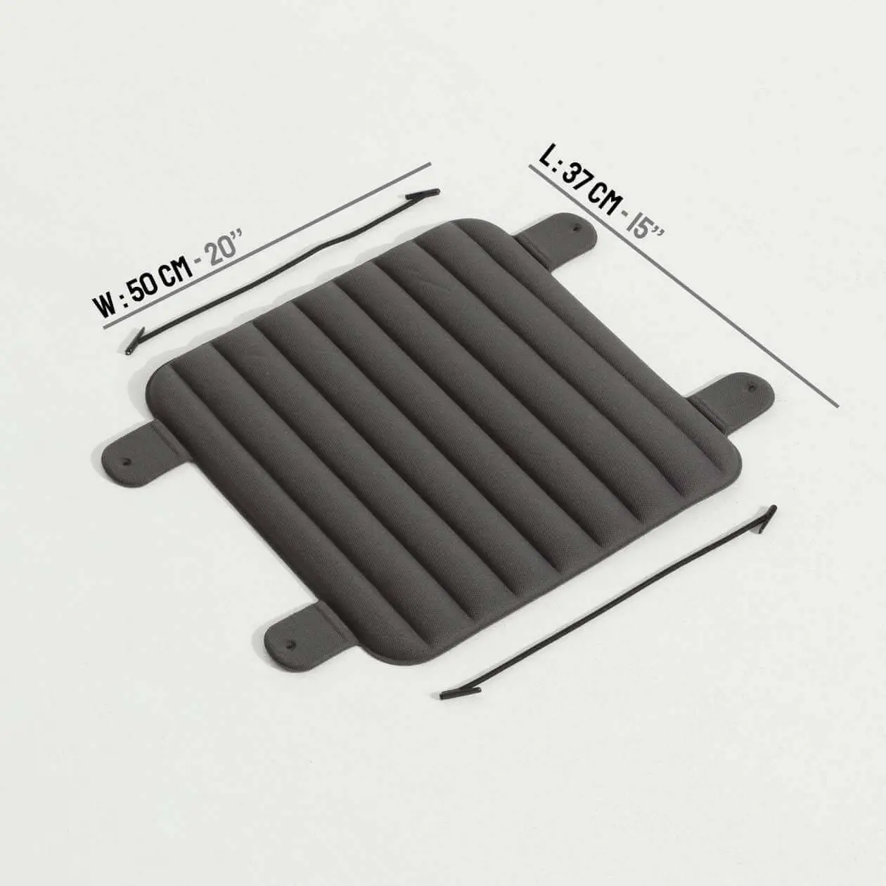 Petite Friture Week-end Cushion S, Anthracite 2 Petite Friture Week-end Cushion S, Anthracite - Image 2