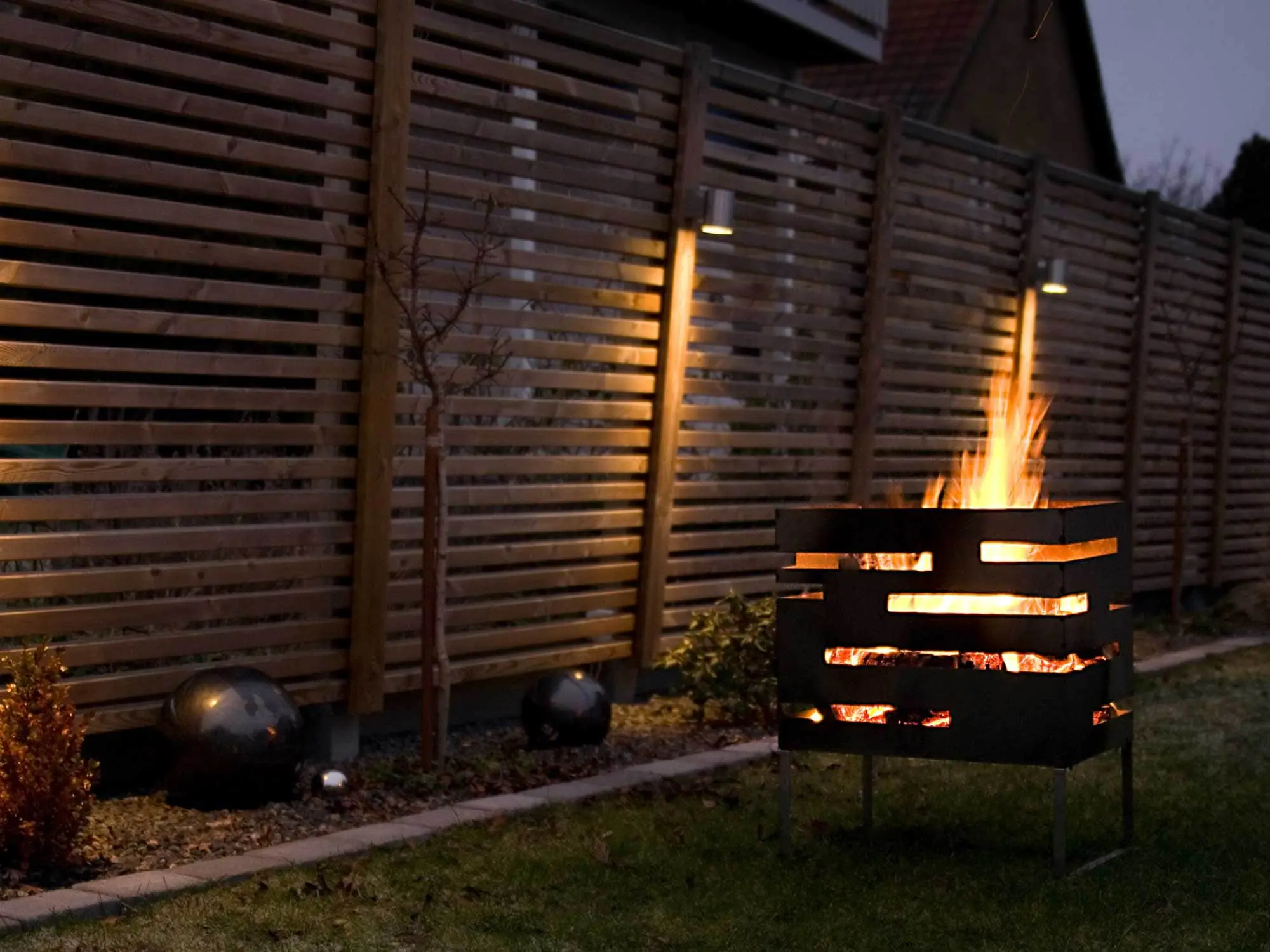 Röshults Urban 70 Fire Basket, Untreated Steel 6 Röshults Urban 70 Fire Basket, Untreated Steel - Image 6